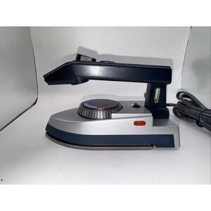 Travelwise Model WVK-368SSI Travel Iron W/ Steam - Collapsible Handle